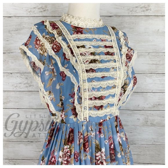 Entro Old Country Roses Farmhouse Mini Dress - Picture 5 of 16